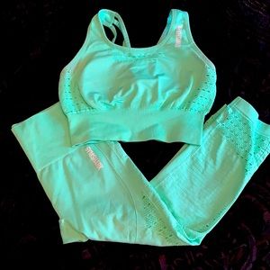 Mint gym shark 🦈 set